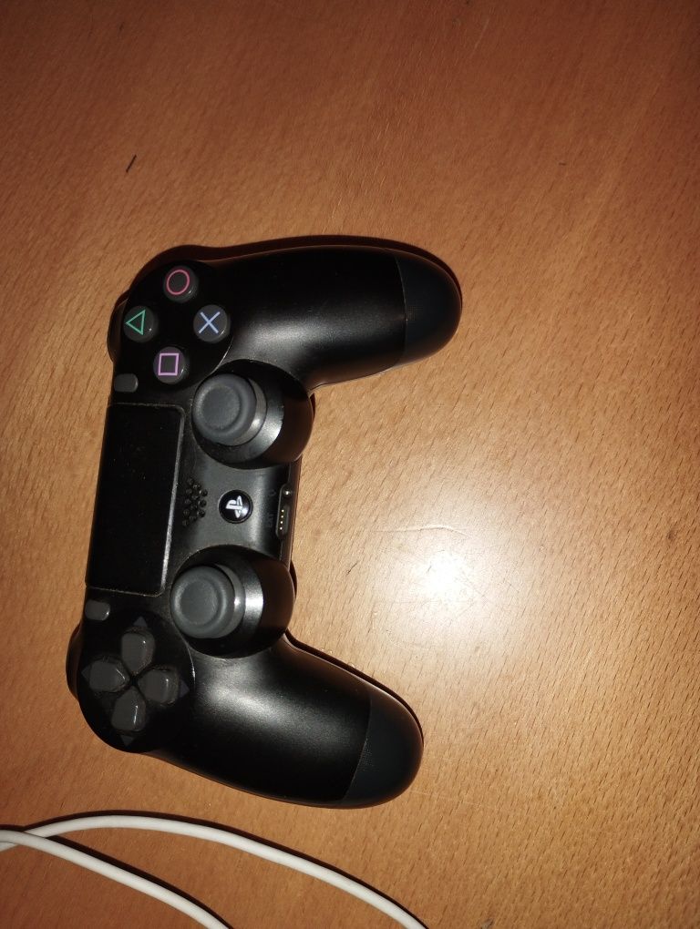 PlayStation 4  500GB
