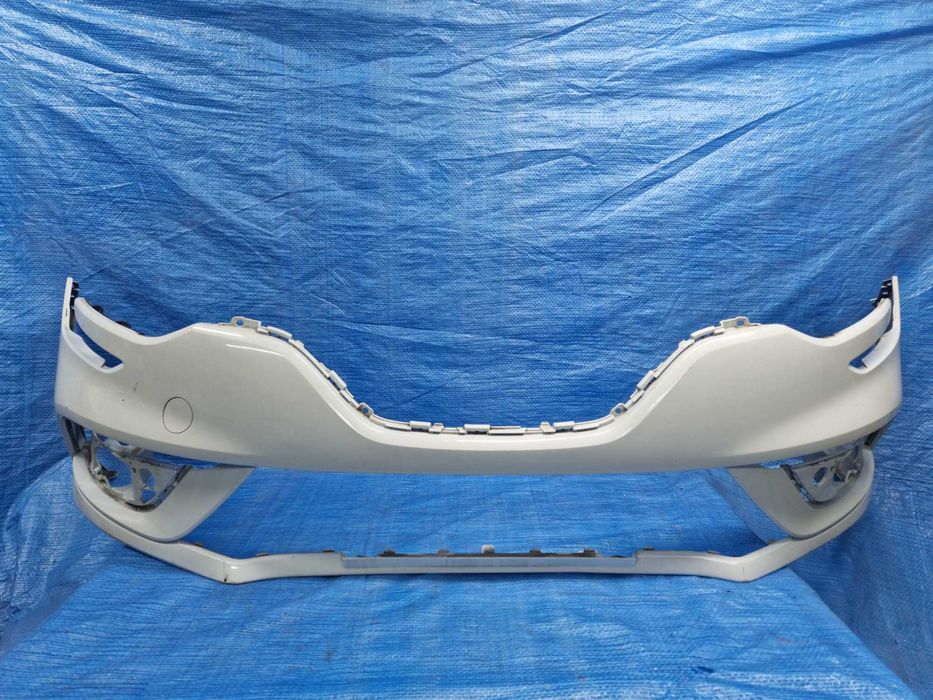 Renault Megane IV zderzak przód Oryginał