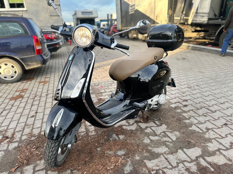 Piaggio Vespa Odpala jeździ.