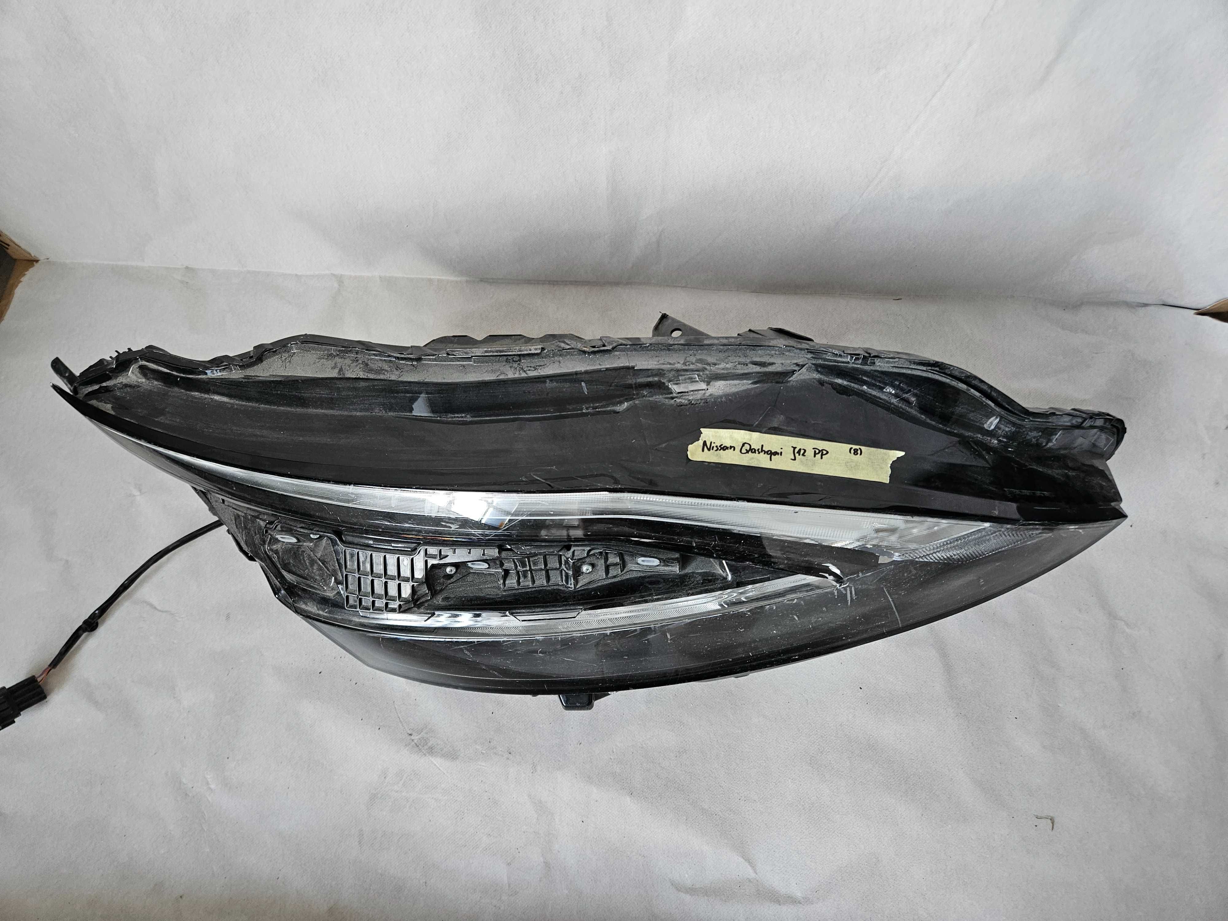Reflektor Lampa Prawy przód Nissan Qashqai J12