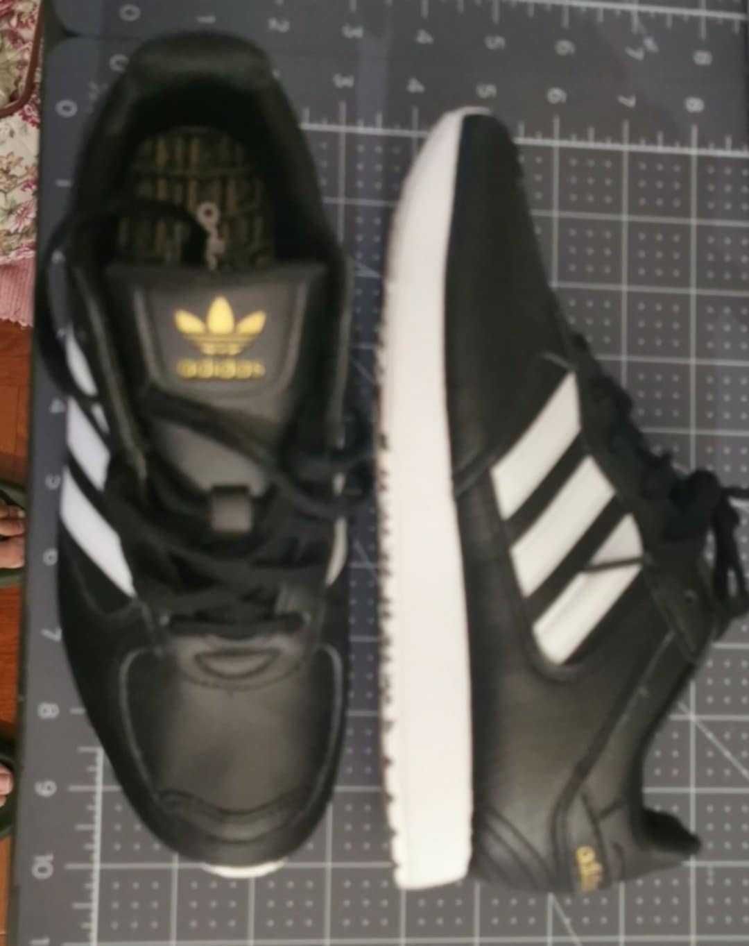 Tênis adidas N36