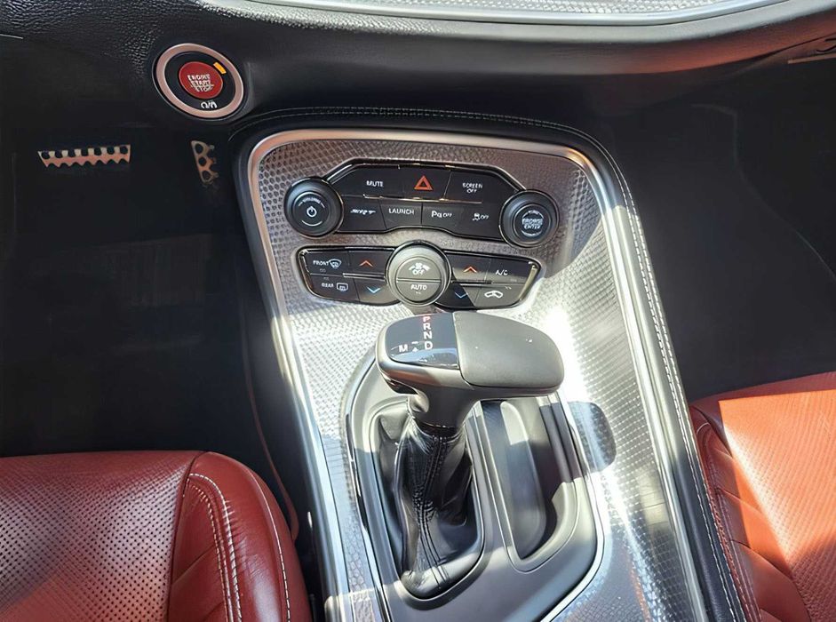 Dodge Challenger      2019