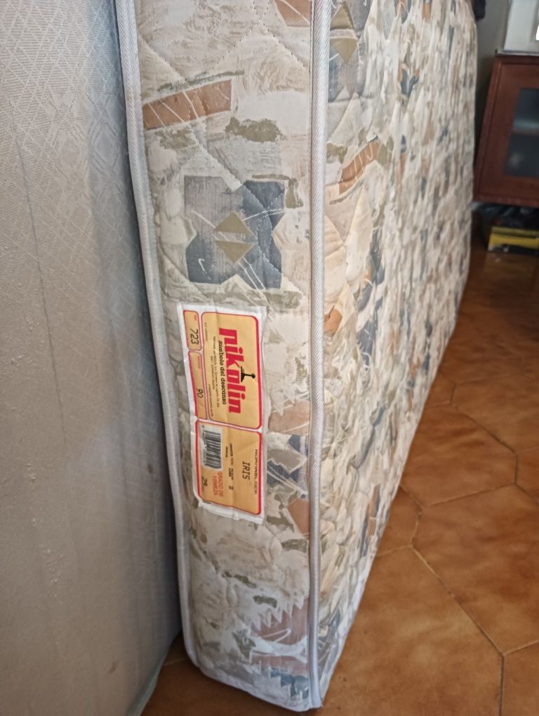 Colchão usado em muito bom estado Pikolin - Como novo 	188x90