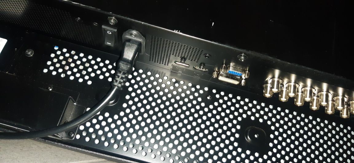 Telawizor-NEC MultiSync P551