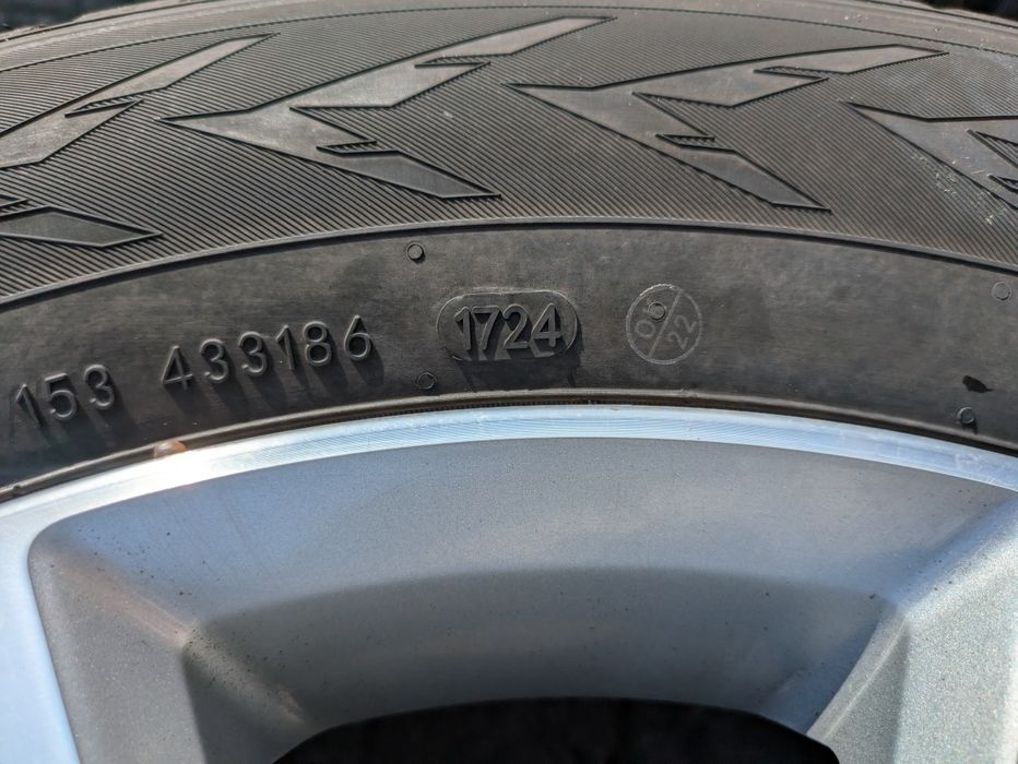 Koła na felgach aluminiowych Volvo XC60 XC70  5x108 ET55  18"