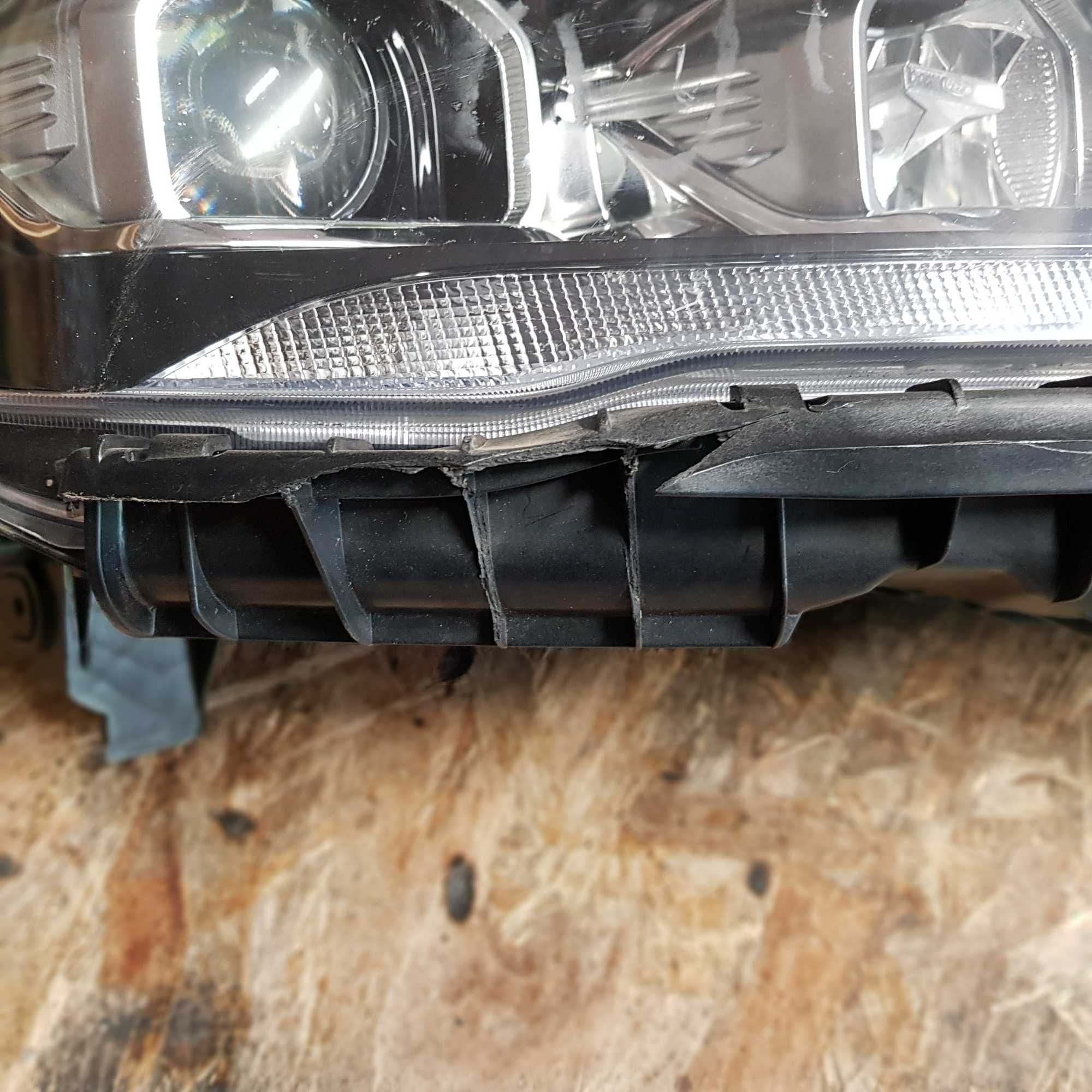 lampa przód Ford Kuga Mk2 lift xenon