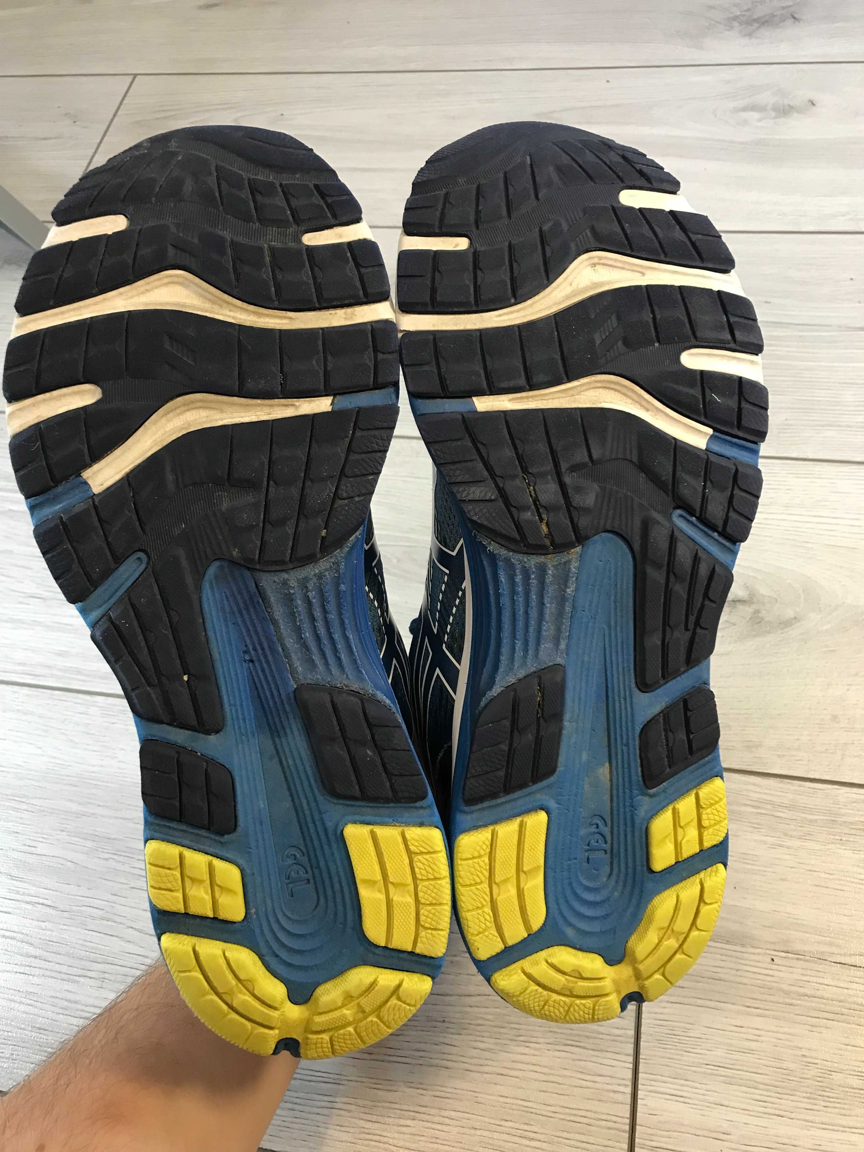Buty do biegania ASICS Gel-Nimbus rozm. 44