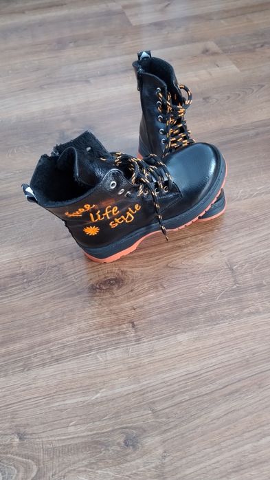 Buty zimowe trapery dziewczynka 33 długość wkładki 21 cm