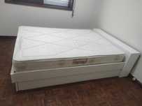 Cama casal com colchao