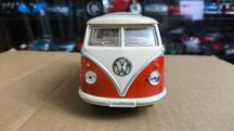 Машинка, модель, іграшка 1/24 Volkswagen Classical Bus 1962 Kinsmart