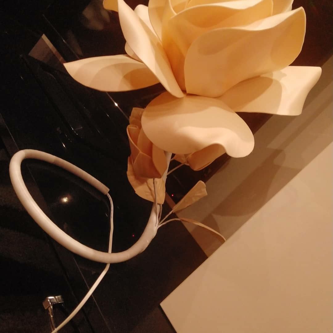 Подарок,настольная лампа "Роза"
