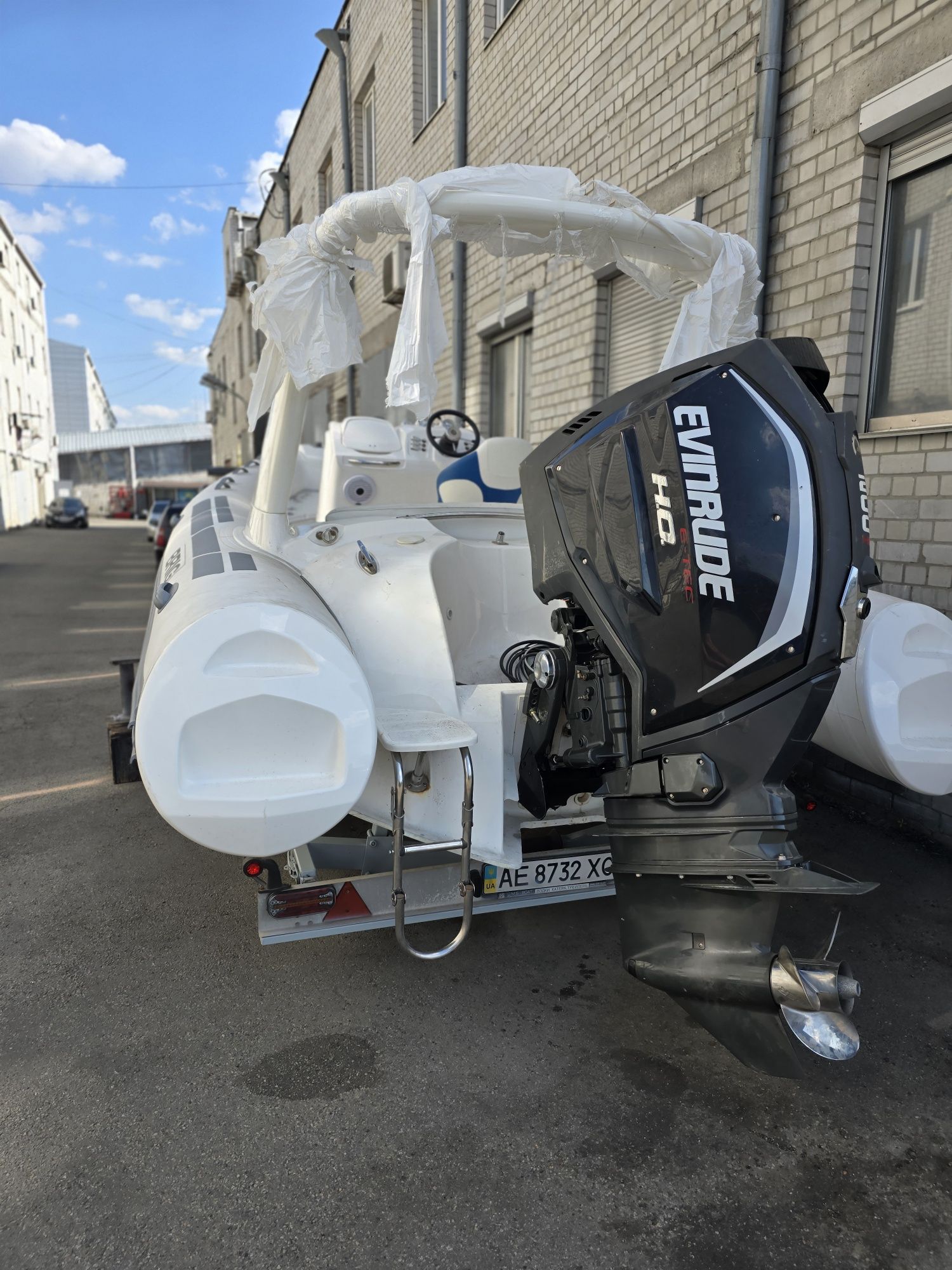 Лодочный мотор Evinrude BRP e-tec HQ 200