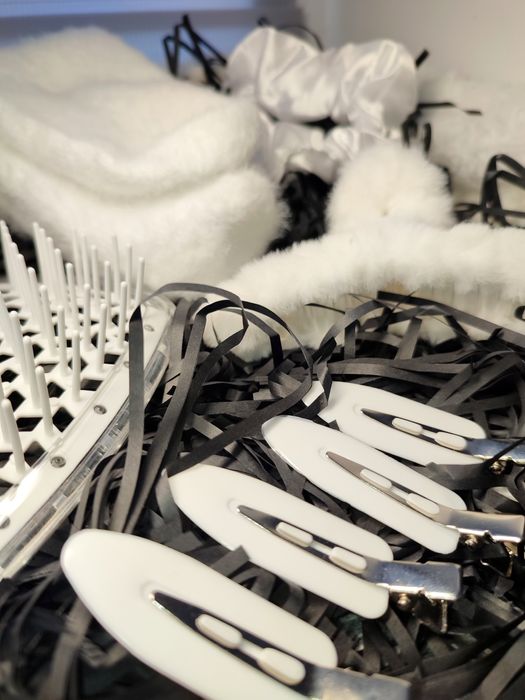 Пухнастий подарунковий боксик в білому кольорі, для дівчини!!!