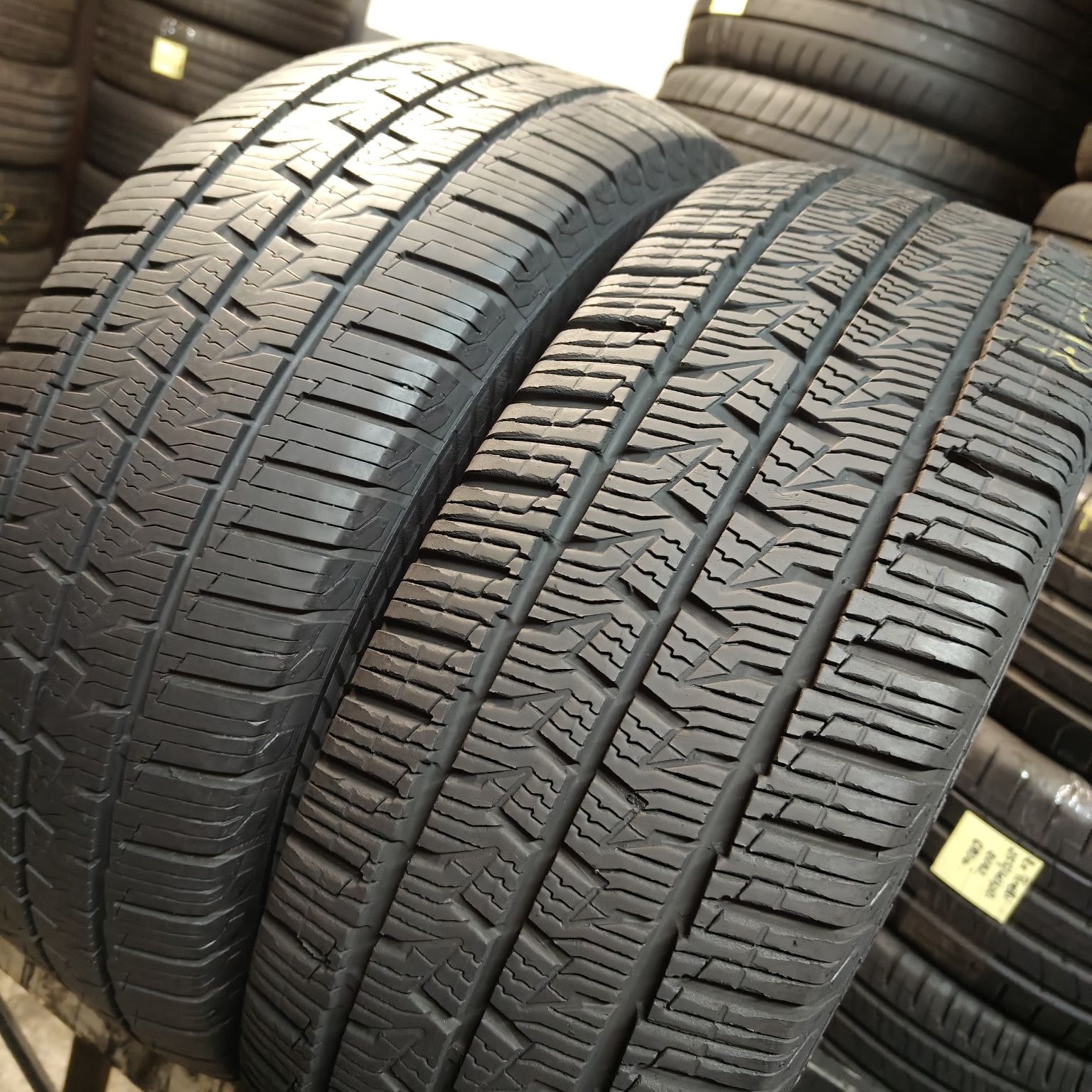235/65/16 C Sprzedam parę opon całorocznych Continental
