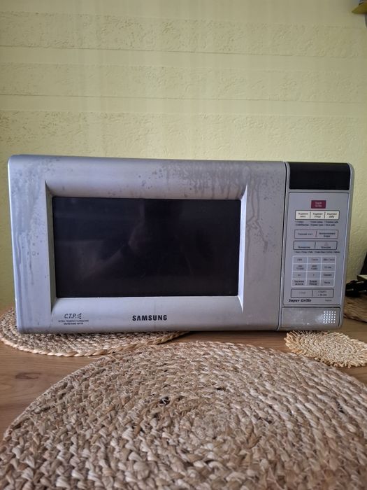 Мікрохвильова піч Samsung PG832R