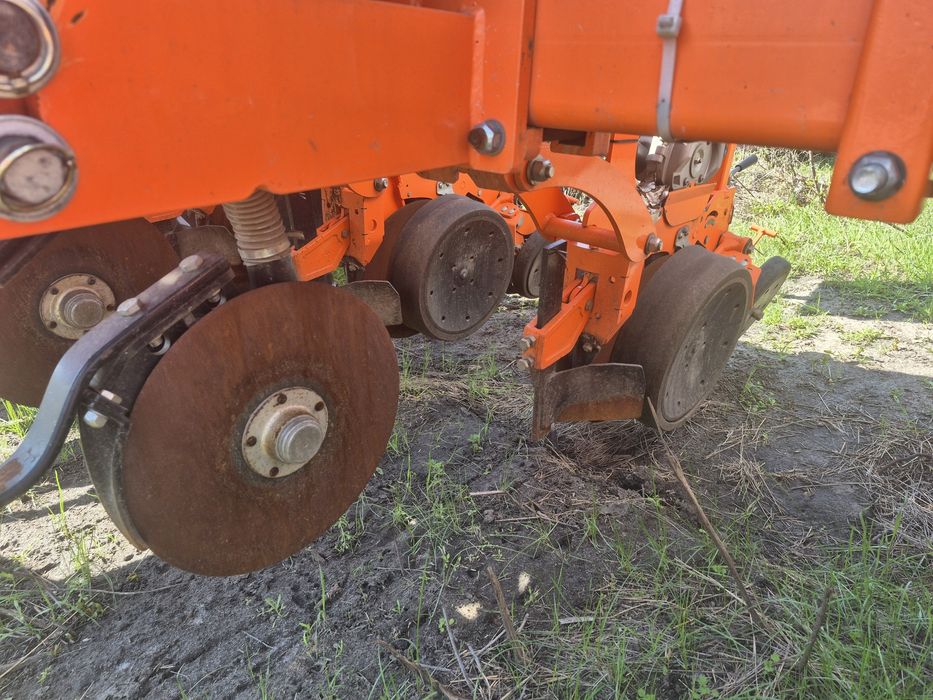 Сівалка Венза 8 про