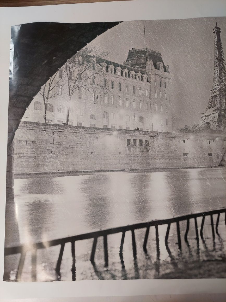 Duży plakat czarno biały Paryż, wieża Eiffla- ok. 100x70 cm