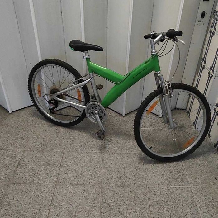 Bicicleta cor verde transmissão 7x3