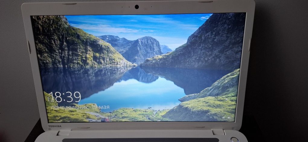 Toshiba satellite c75-A-15E