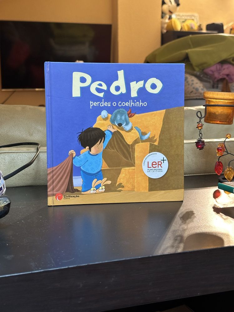 Livros infatis PEDRO