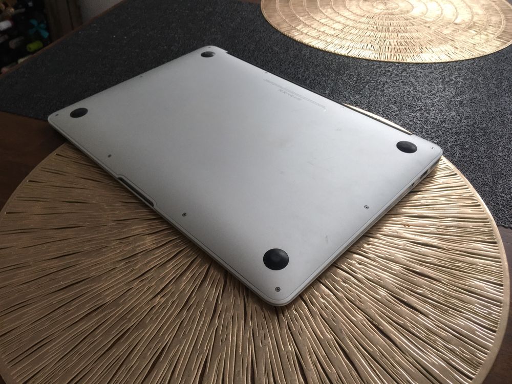 MacBook Air 13, intel i5