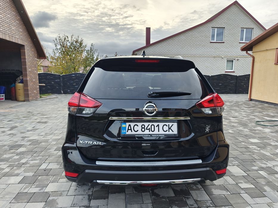 Продам машину nisan x-trail