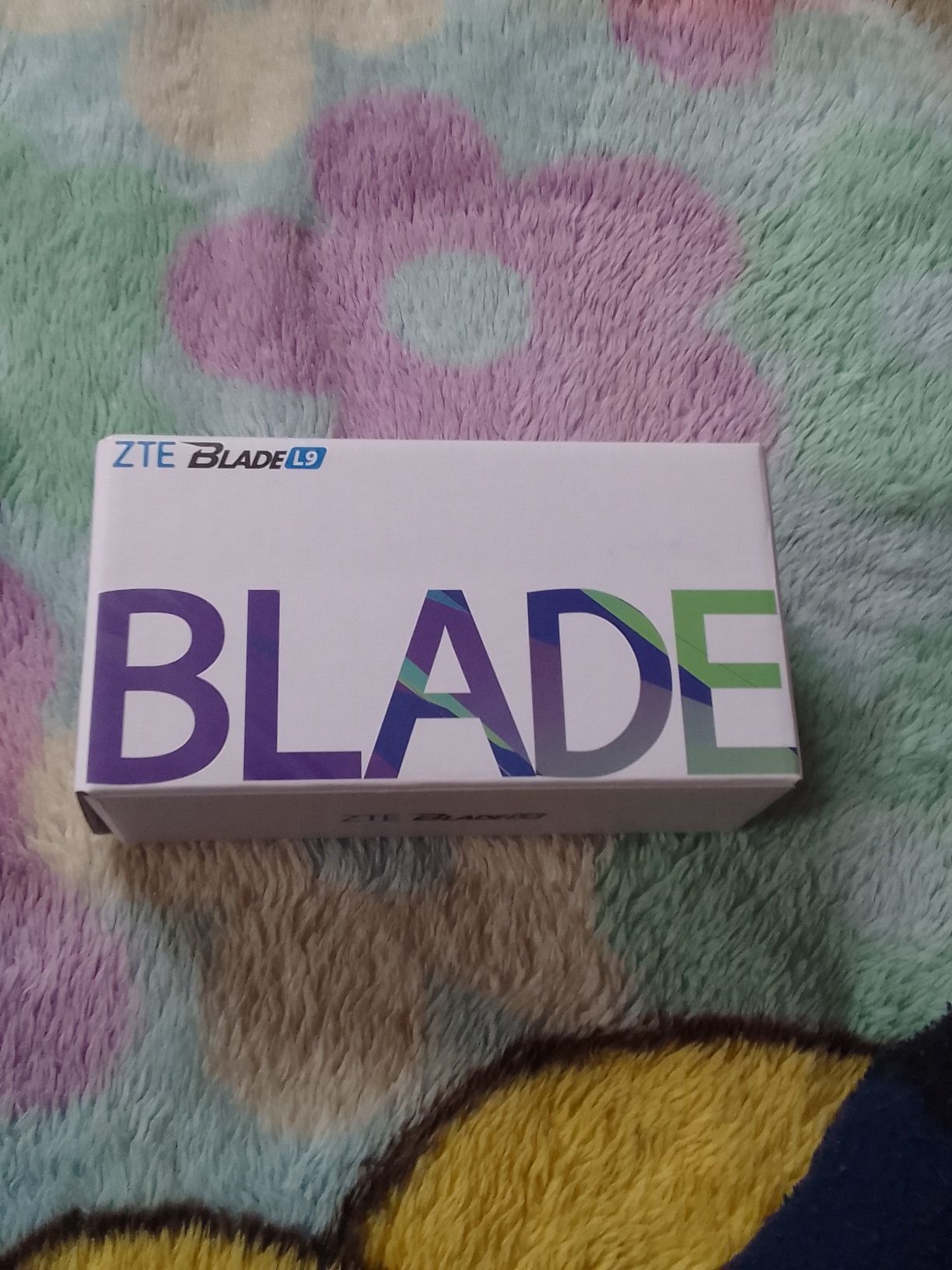 ZTE BLADE L9 телефон