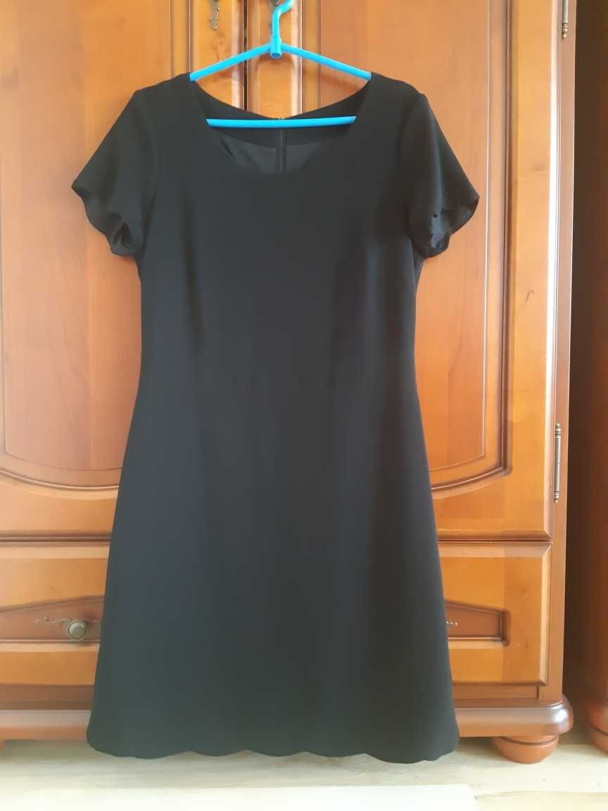 sukienka elegancka czarna