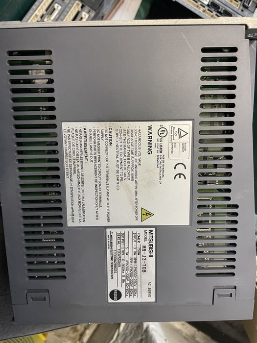 Serwozasilacz Mitsubishi MR-J3-40B MR-J3-10B MR-J3-70B MR-J3-20BS