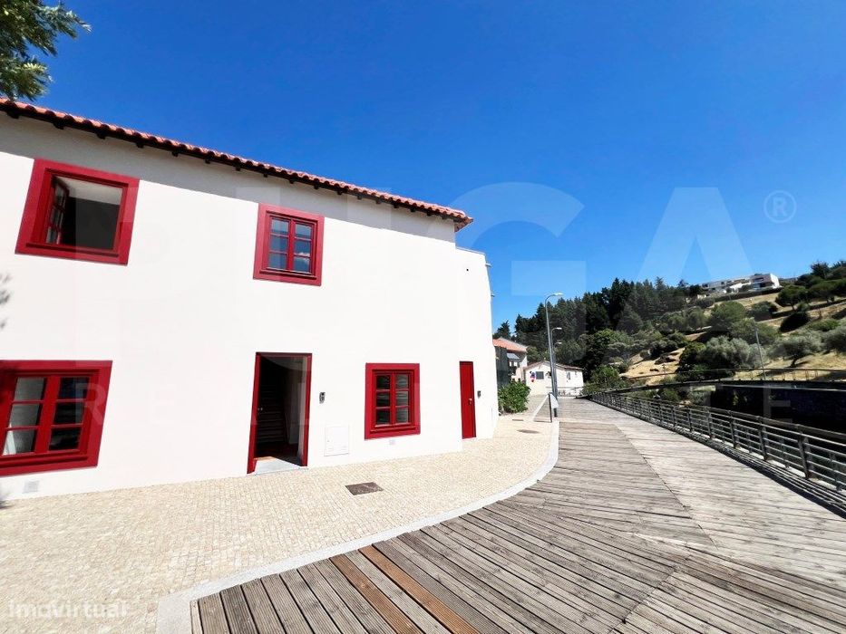 T2 em Bragança - Conforto contemporâneo com vista rio