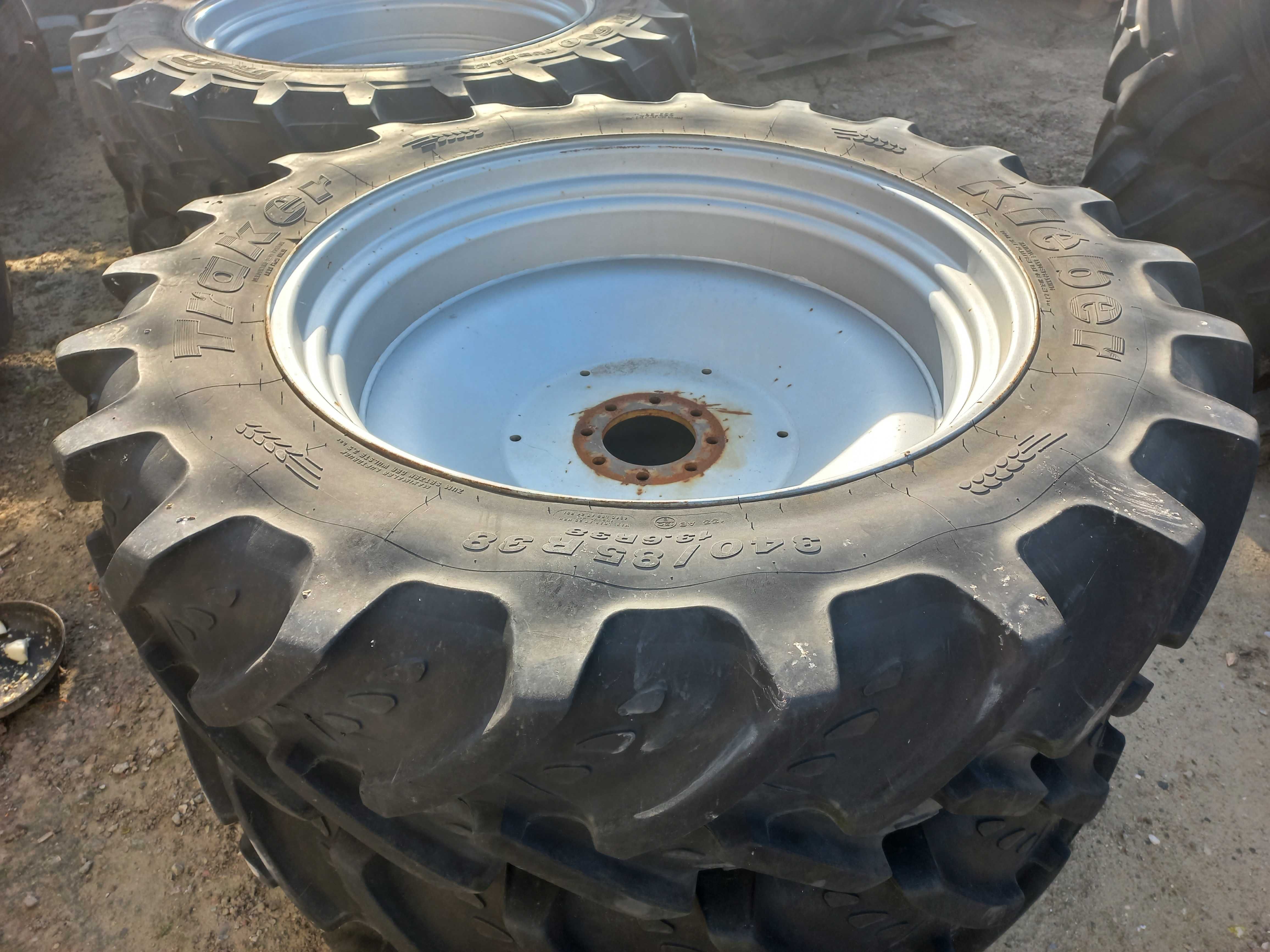 Koła 13.6R38 340/85R38+przednie/tylne Deutz MF Case Zetor NH John Inny