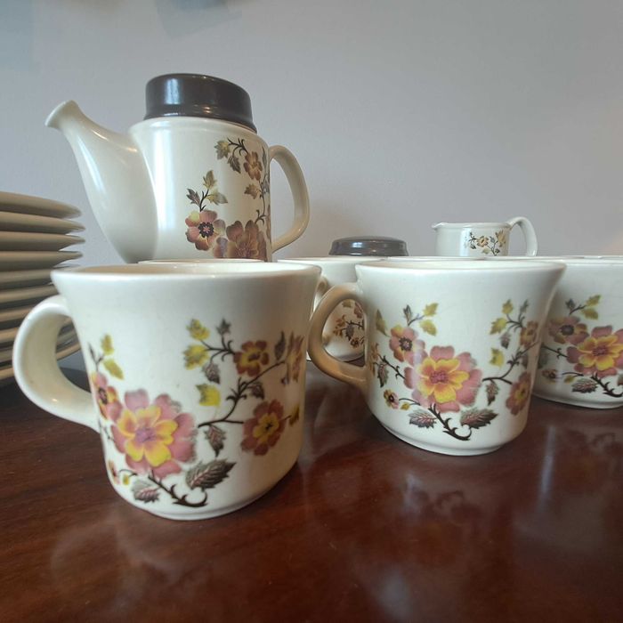 Serviço de café Sado Internacional