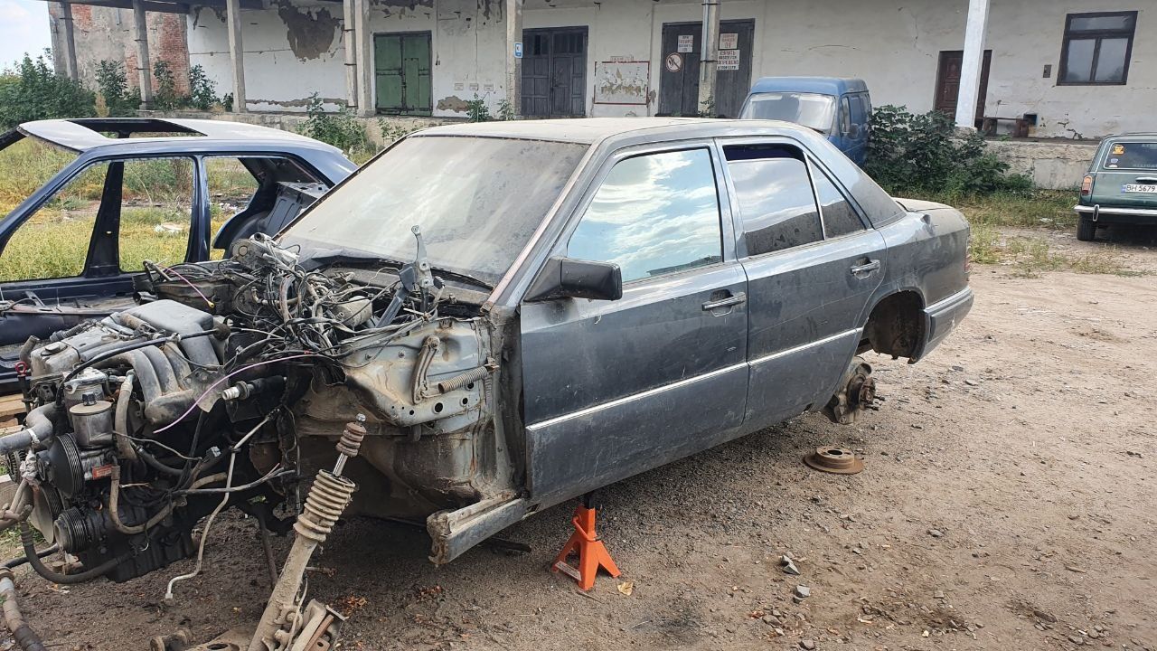 Mercedes W124 E250 1995г om605