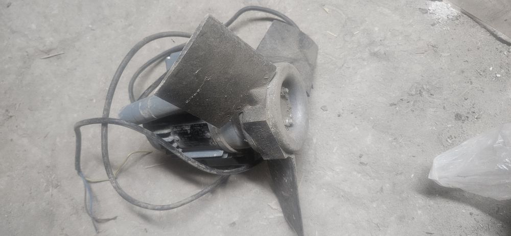 Продам єлектродвигун