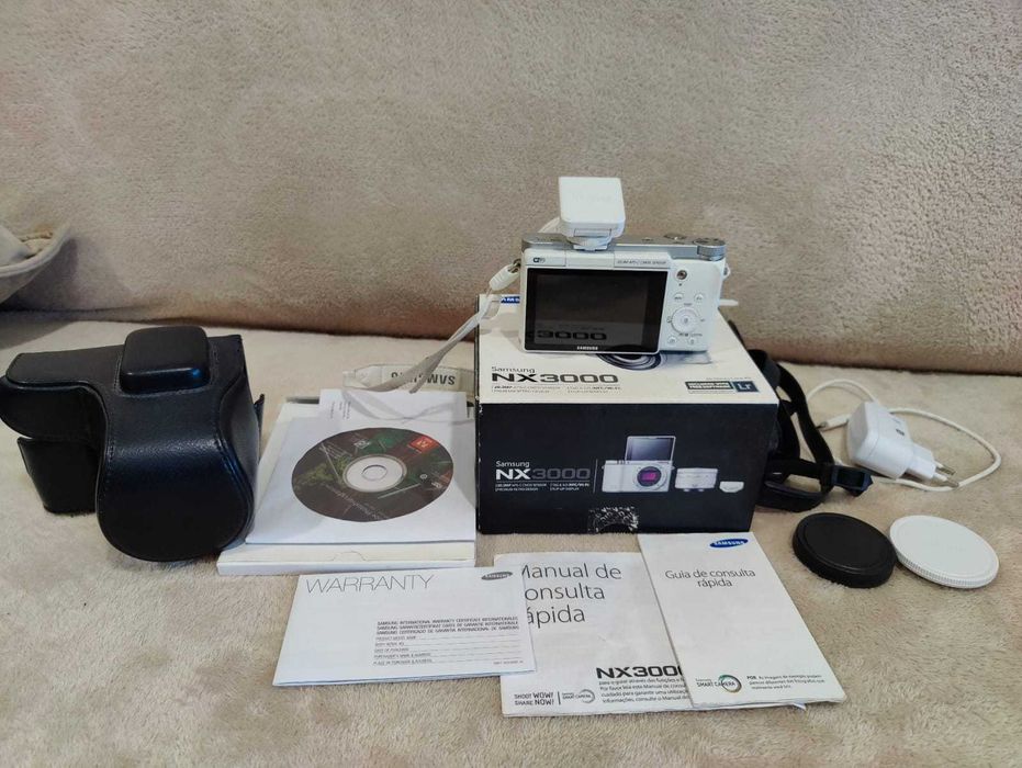 Càmara digital Samsung mirrorless Samsung NX 3000 com alguns extras