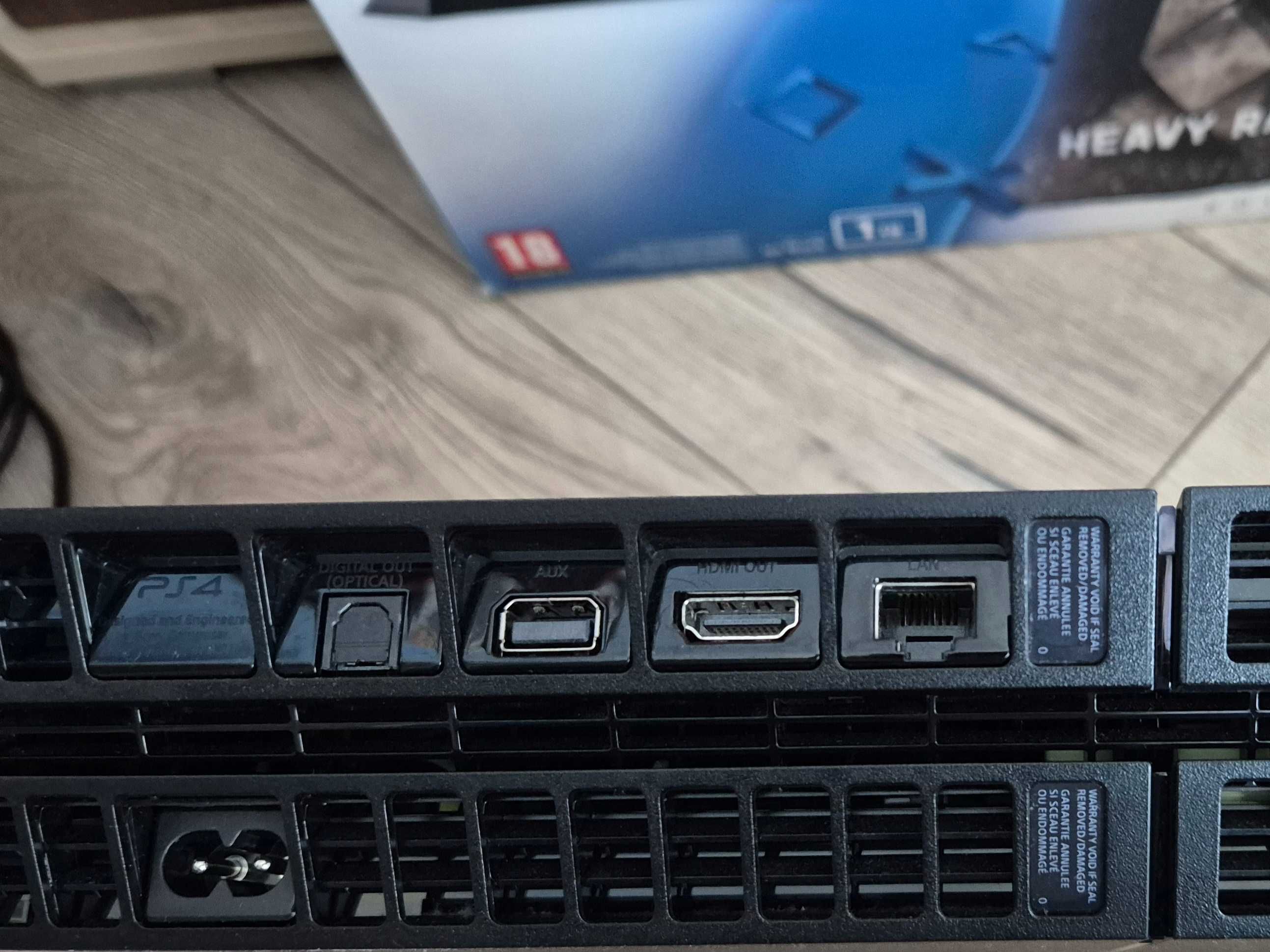 Playstation 4 1TB, 9 Gier