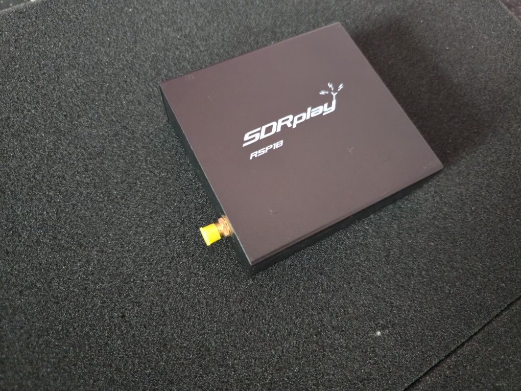 Приймач SDRplay RSP1B