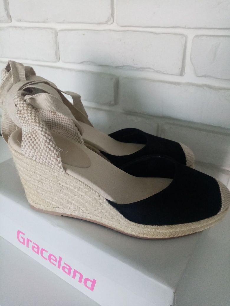 Espadryle na koturnie