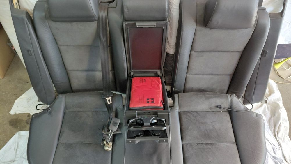 Fotele wnętrze Audi A4 b6 b7 avant 4x grzane.