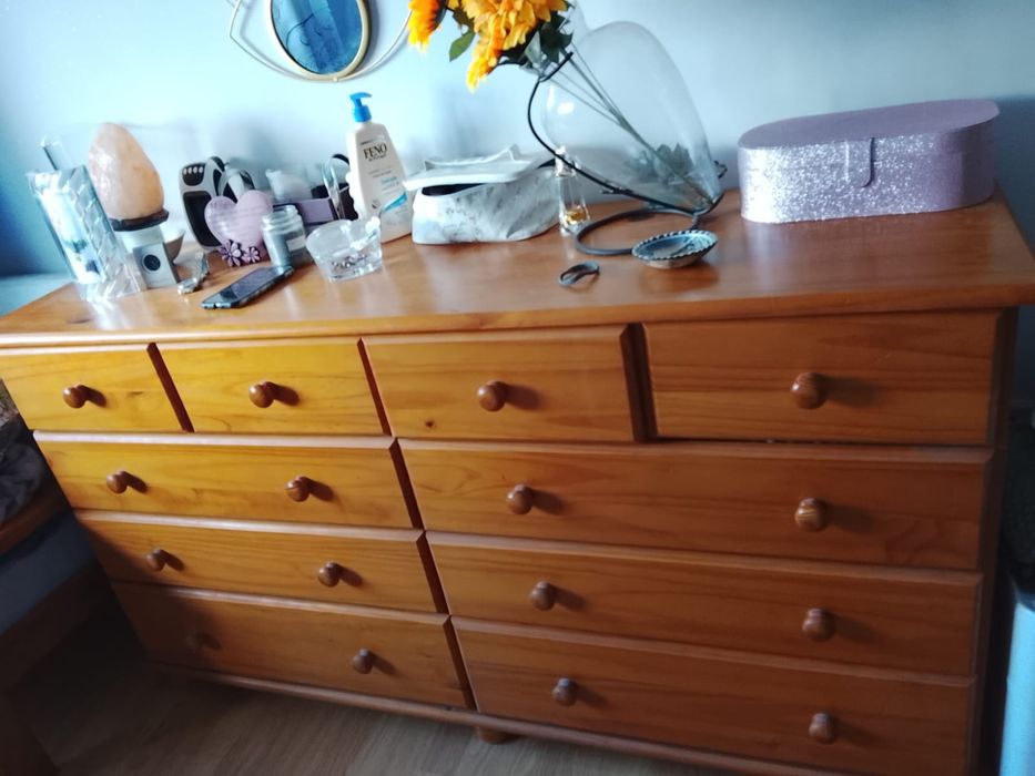 Mobília de quarto madeira maciça