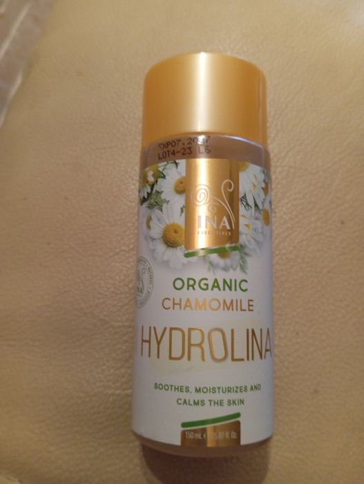 Inaesentials organic chamomile hydrolina