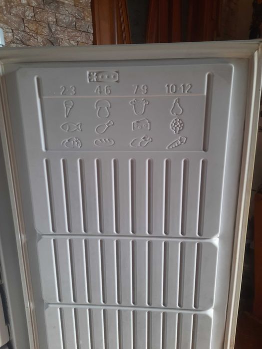 Морозильна камера INDESIT SFR 167 NF