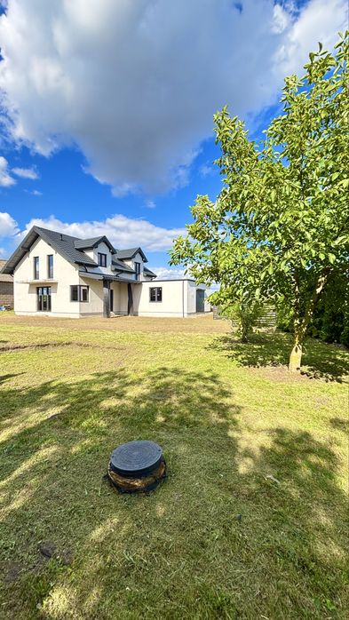 DOM z dużą działką