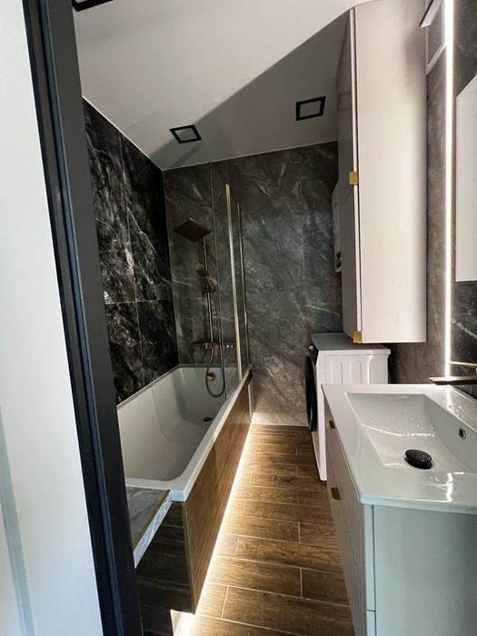 Piękne widne mieszkanie , Parking !!! po generalnym remoncie 68,5m!!!