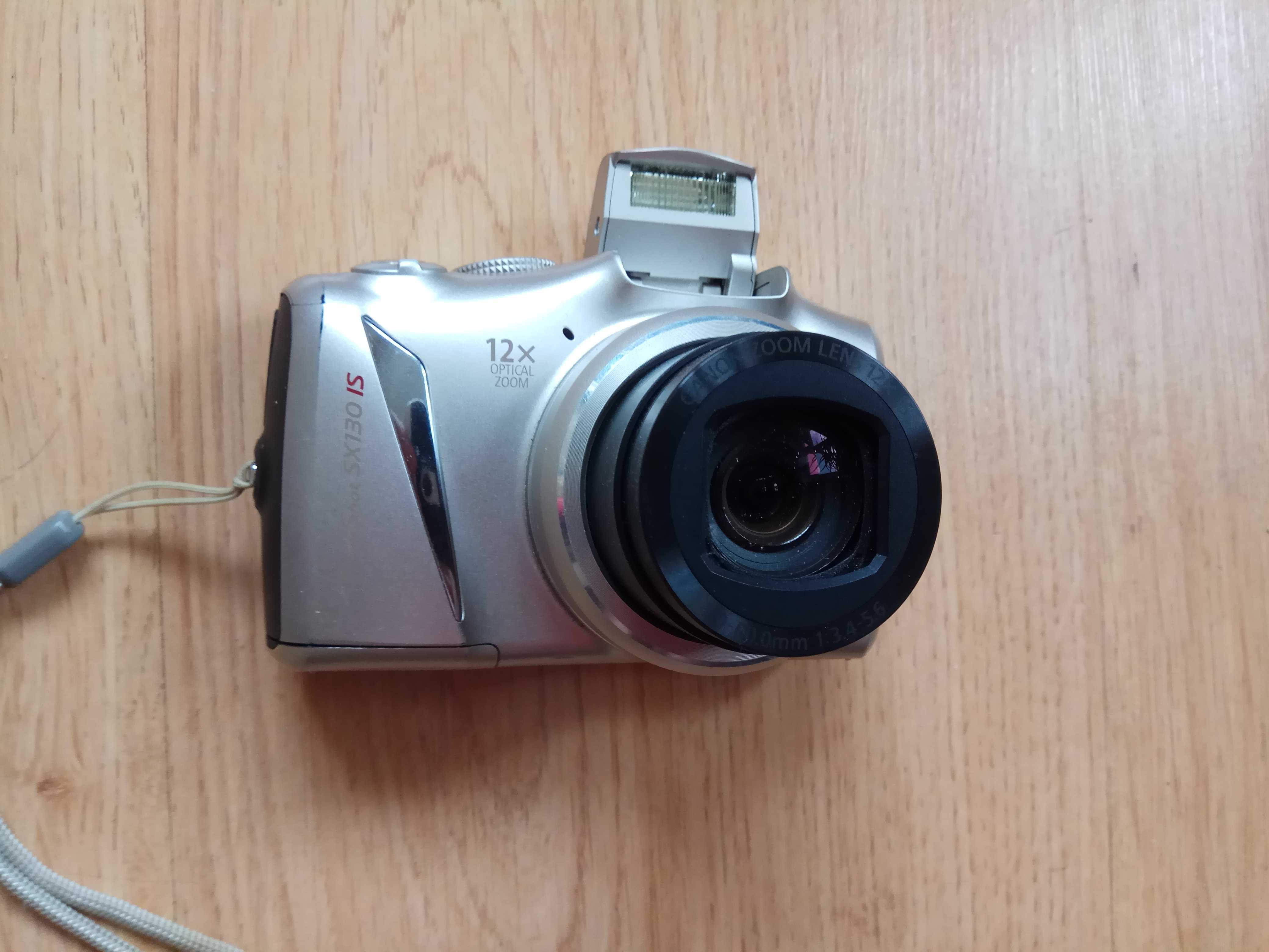 В гарному стані цифрова камера Canon PowerShot SX130 IS