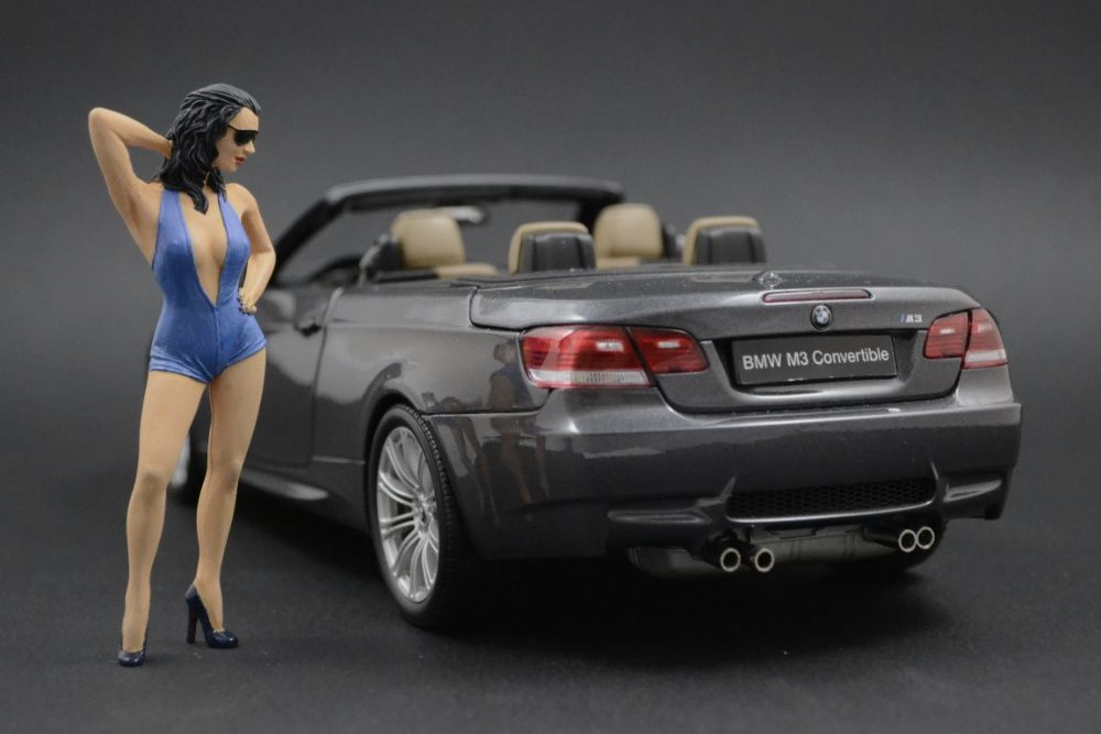 Dominica Posing Girl Figurka 1:18 Ford GT GT40 GT-Spirit