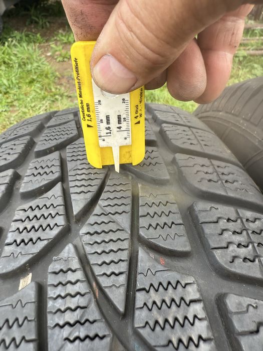 4x opona zimowa Dunlop SP Winter Sport 3D 215/60 R17 C 104/102H