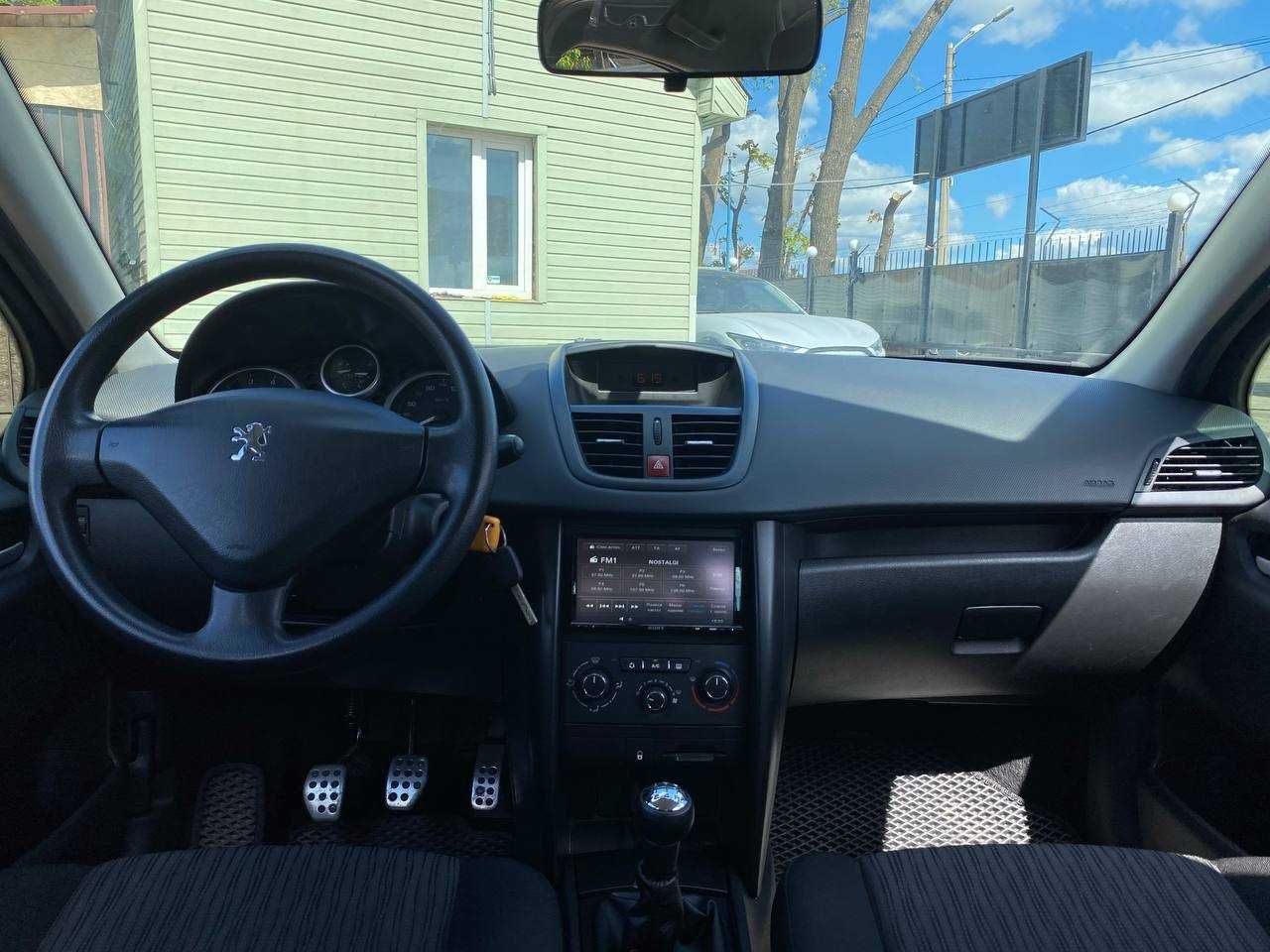 Peugeot 207 MT 2010 Бензин 1.4 - Обмін/Розстрочка