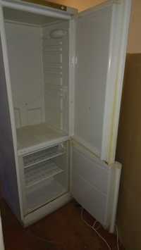 Холодильник 2х камерний майже новий