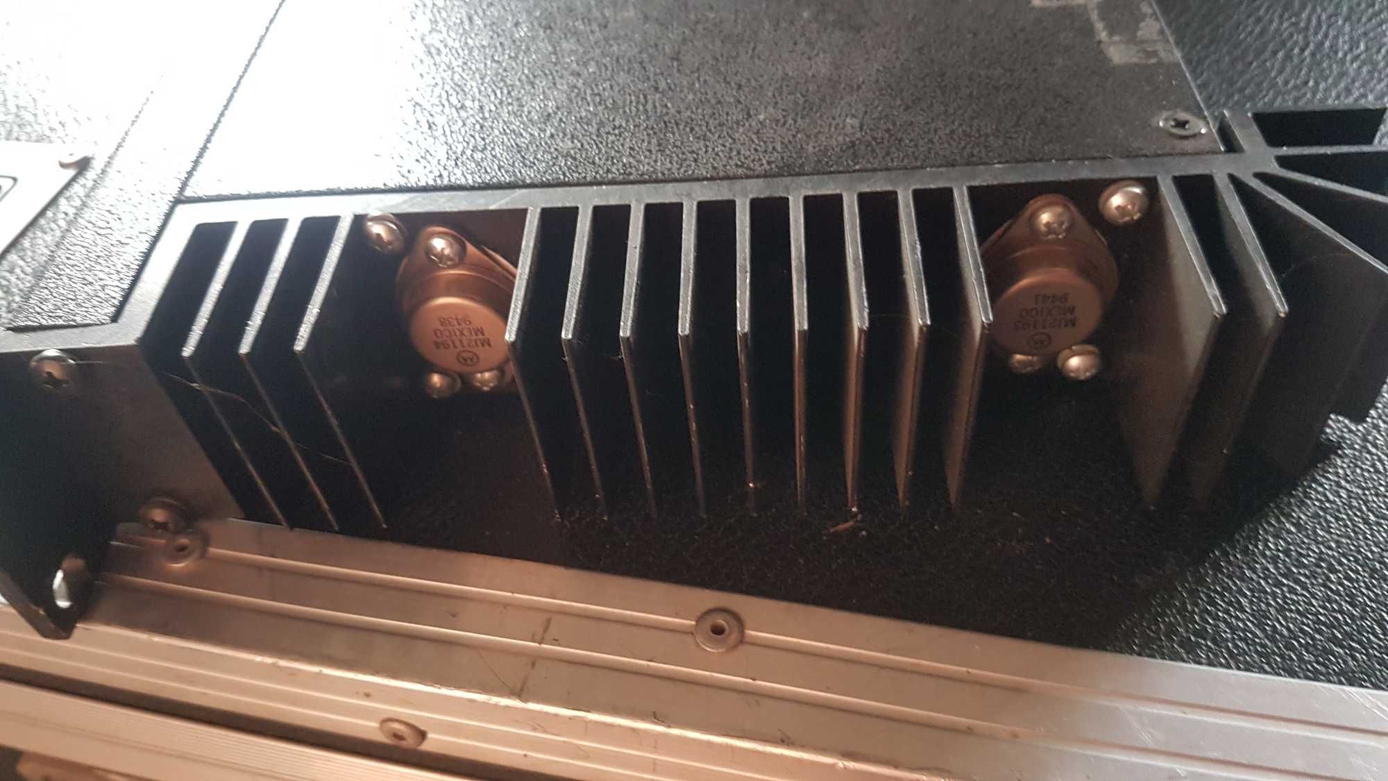 Hi End QSC 1100 Wzmacniacz.